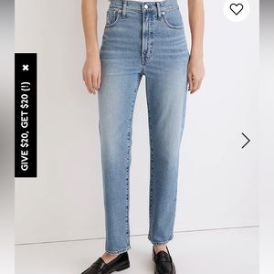 Madewell The Perfect Vintage Straight Jean in Montville Wash